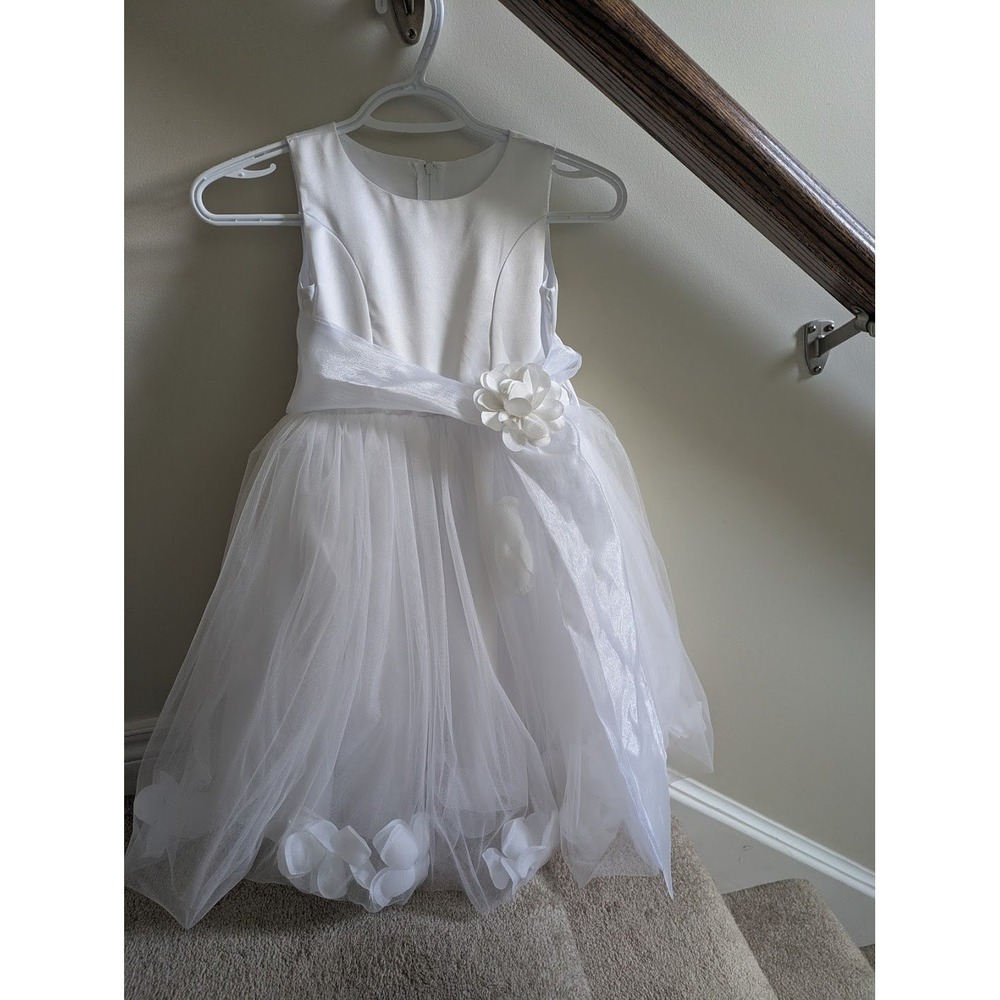 Fancy Kids White Flower Girl / Special Occasion Dress – Size 6